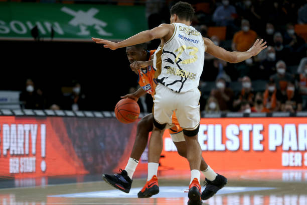 篮球比赛而 篮球比赛而